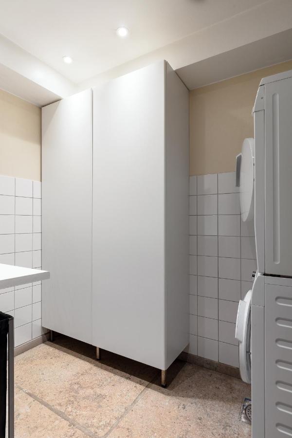 Fantastic 4 Bedroom Home In Bromma With Everything Sztokholm Zewnętrze zdjęcie