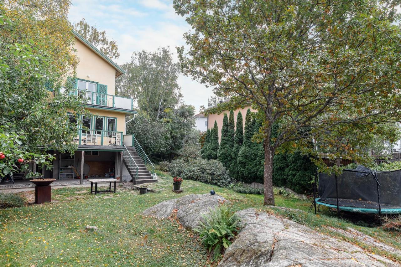 Fantastic 4 Bedroom Home In Bromma With Everything Sztokholm Zewnętrze zdjęcie