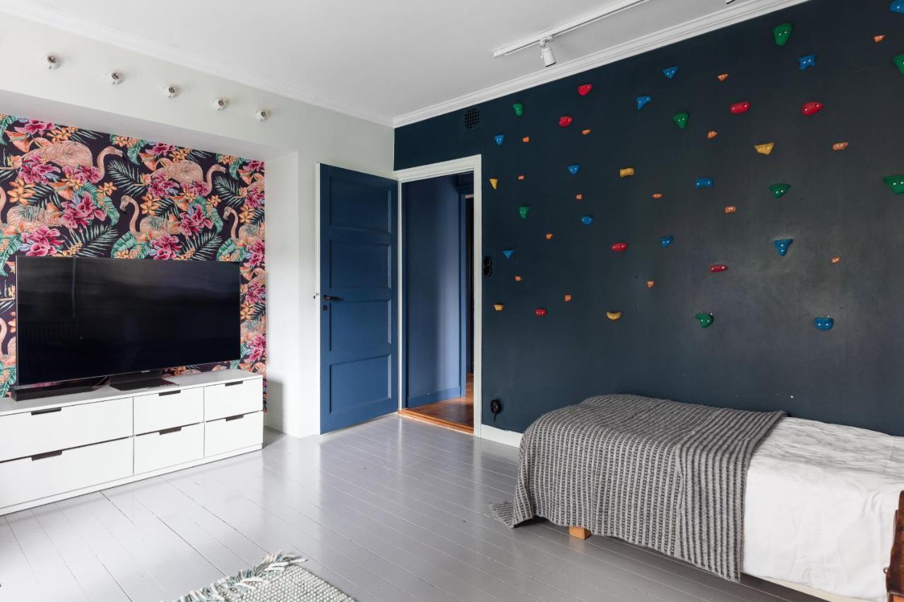 Fantastic 4 Bedroom Home In Bromma With Everything Sztokholm Zewnętrze zdjęcie